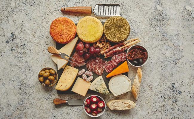 distribuzione alimentare in Toscana di alimenti freschi - formaggio - salumi - latticini